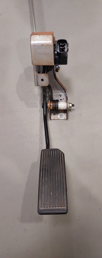 350z Accelerator Pedal Used